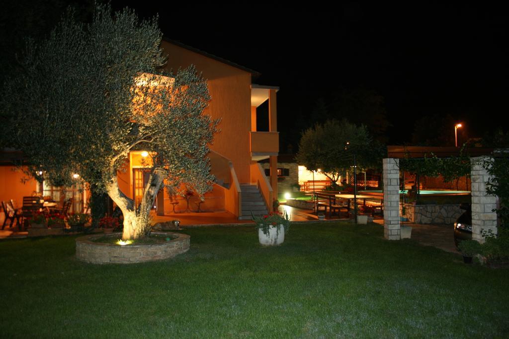 Sossa Apartments Umago Exterior foto